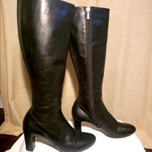 Womens black leather dress boots, Size 9 , used with minimal wear